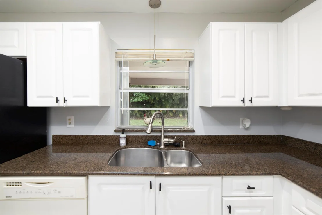 Photo of 6008 Palm Drive