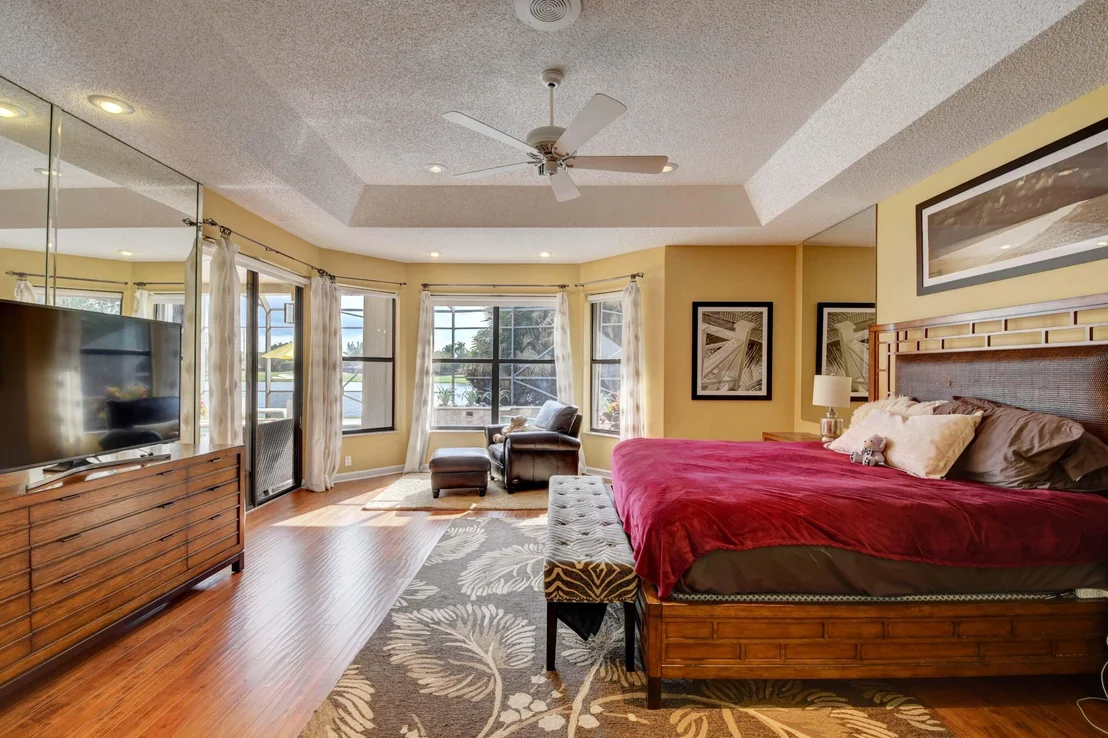 Photo of 17683 Sealakes Drive