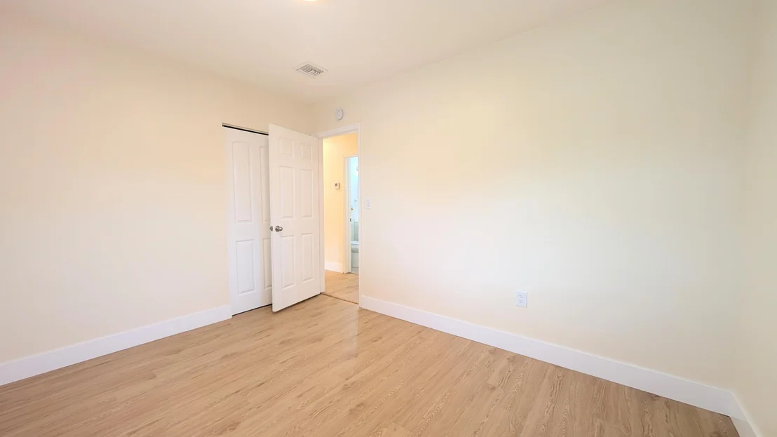 Photo of 541 N 68th Way