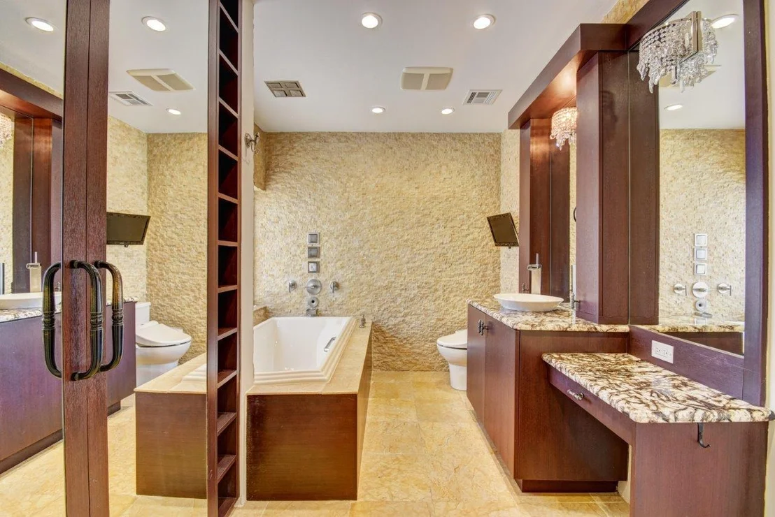 Photo of 998 Cypress Way