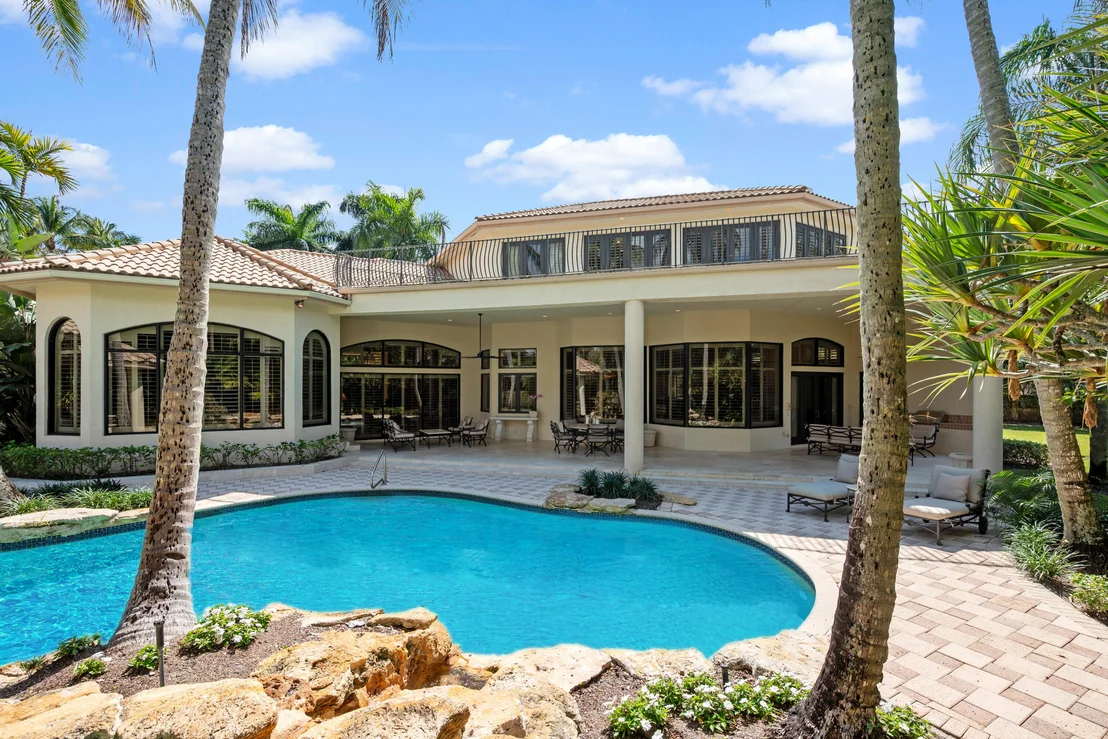 Photo of 18800 Long Lake Drive