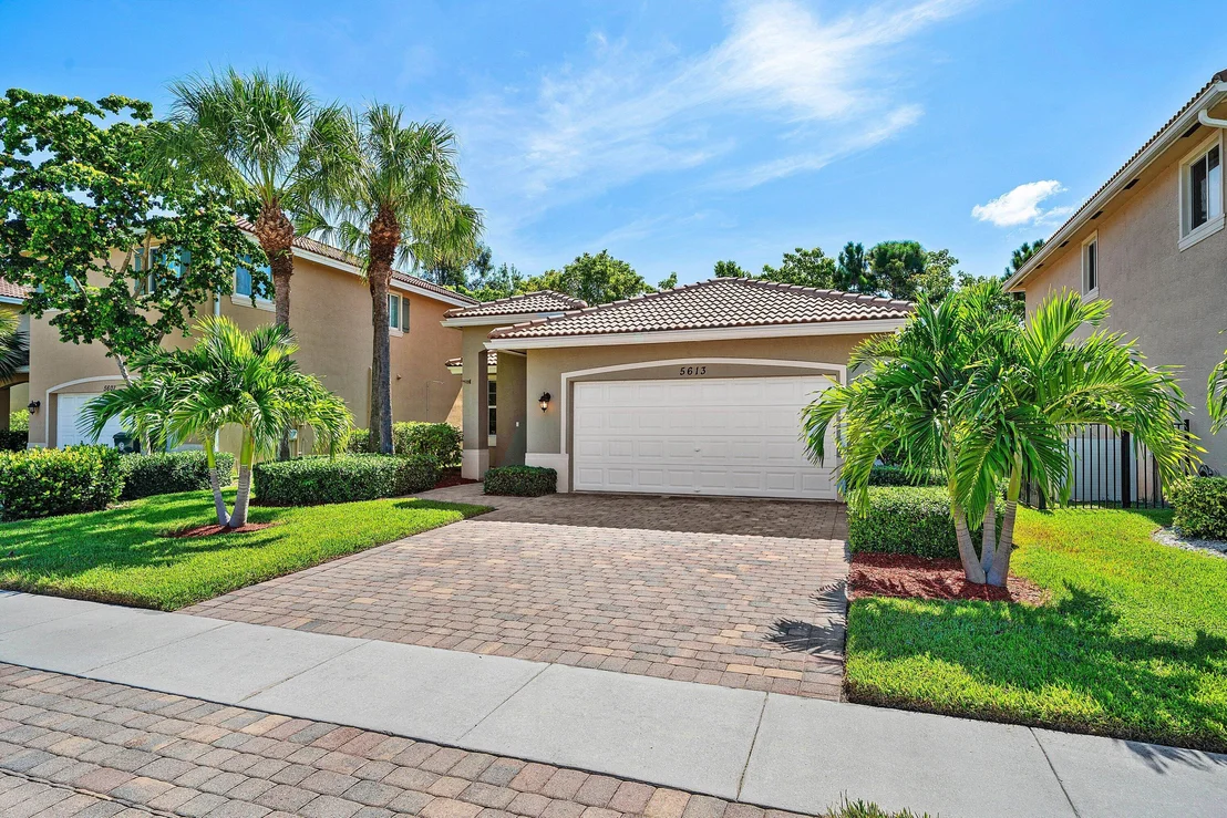 Photo of 5613 Caranday Palm Drive