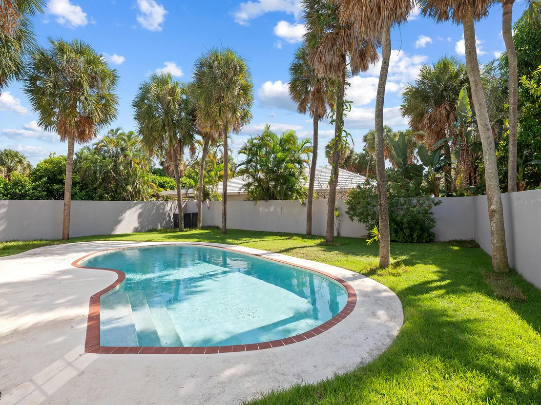 Photo of 80 SE Olive Way