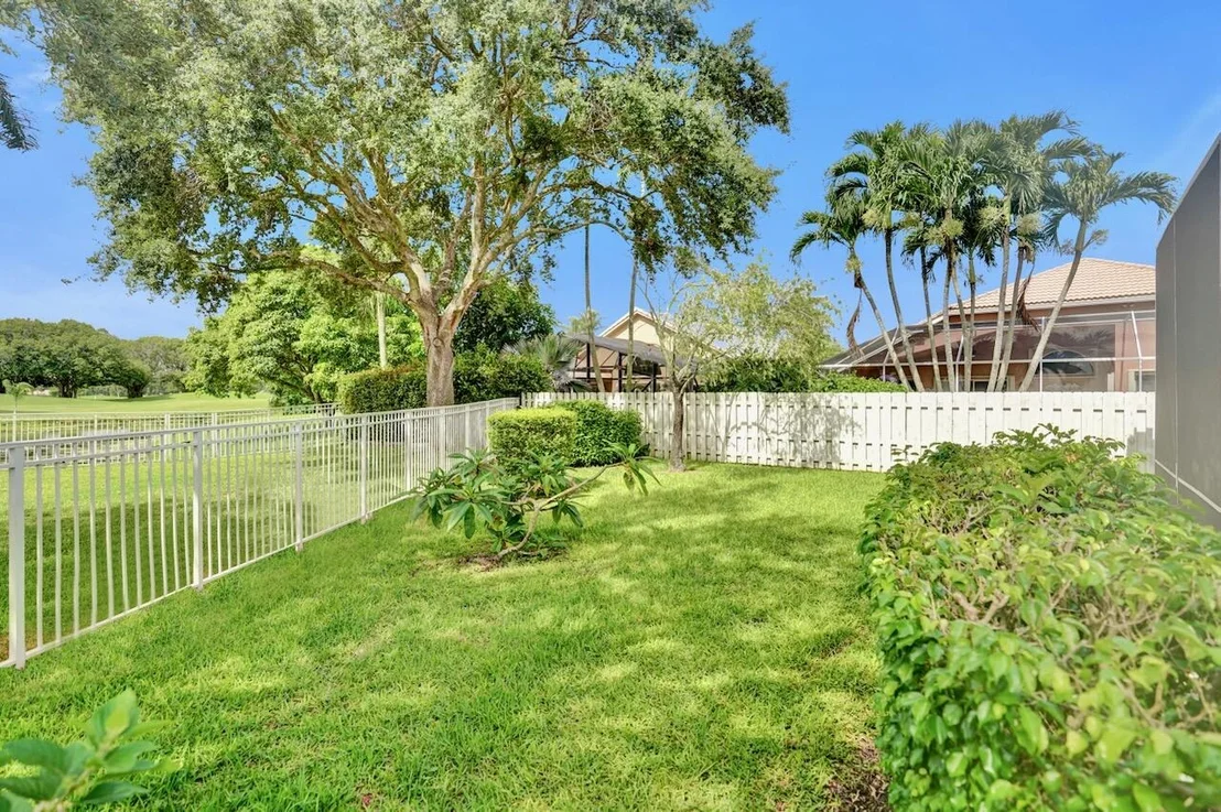Photo of 5886 Bay Hill Circle