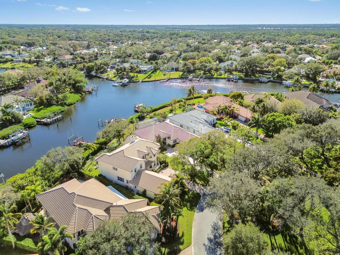 Photo of 8817 SE Compass Island Way