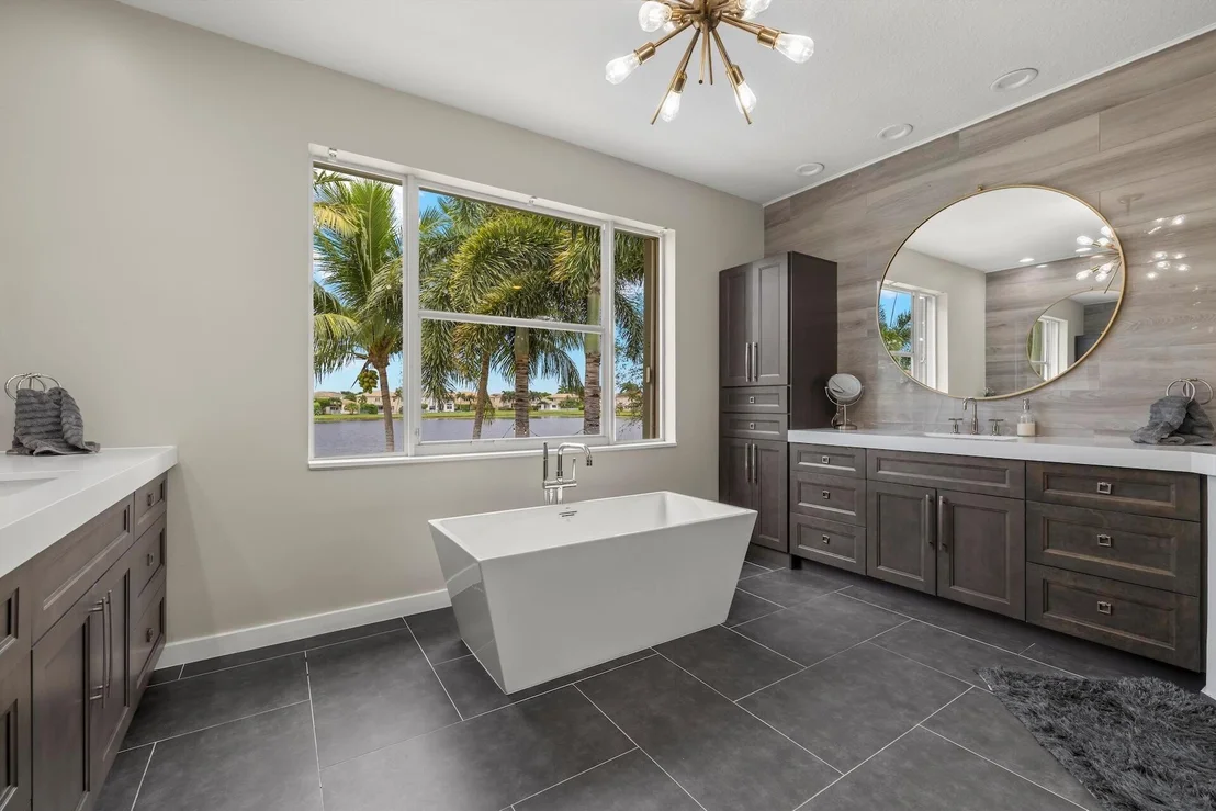 Photo of 1336 Beacon Circle