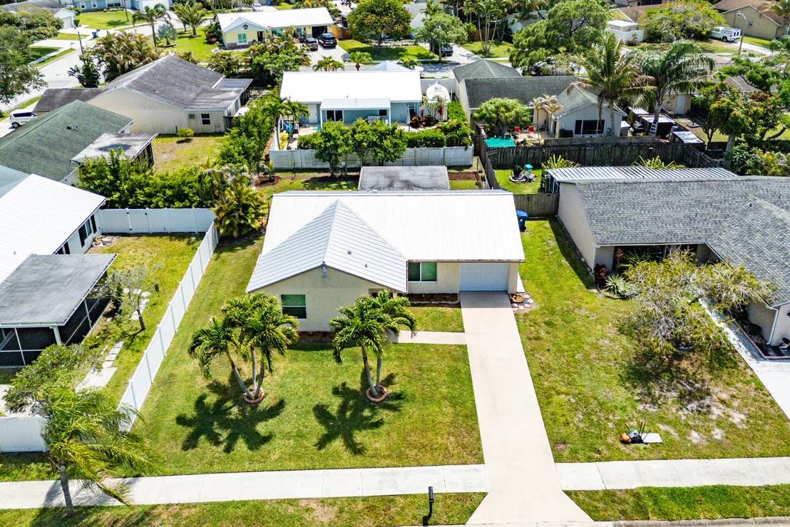 Photo of 105 Banyan Circle