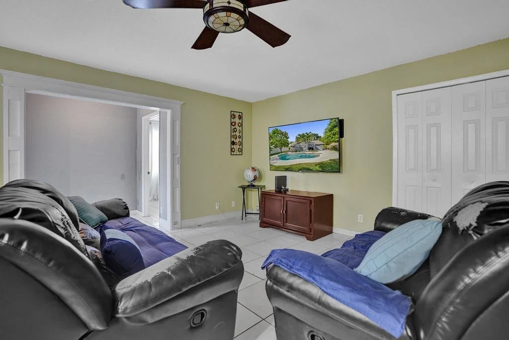 Photo of 5386 Sunrise Boulevard