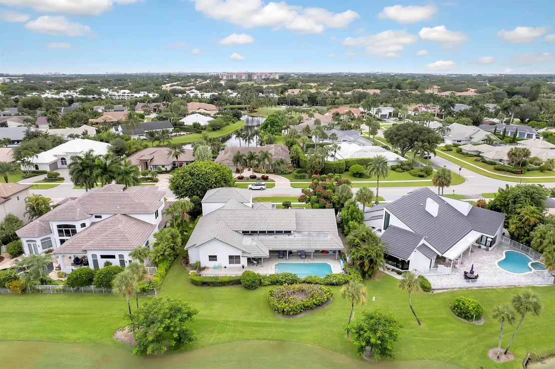 Photo of 3899 Live Oak Boulevard