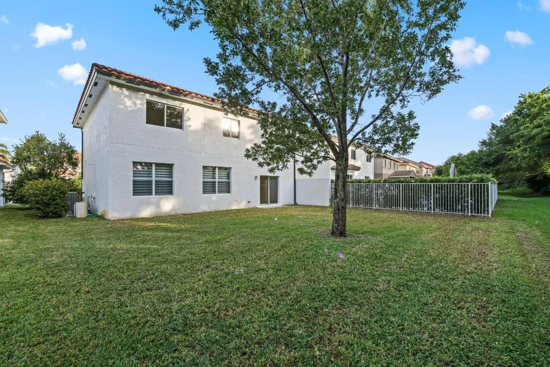 Photo of 9581 Cobblestone Creek Drive