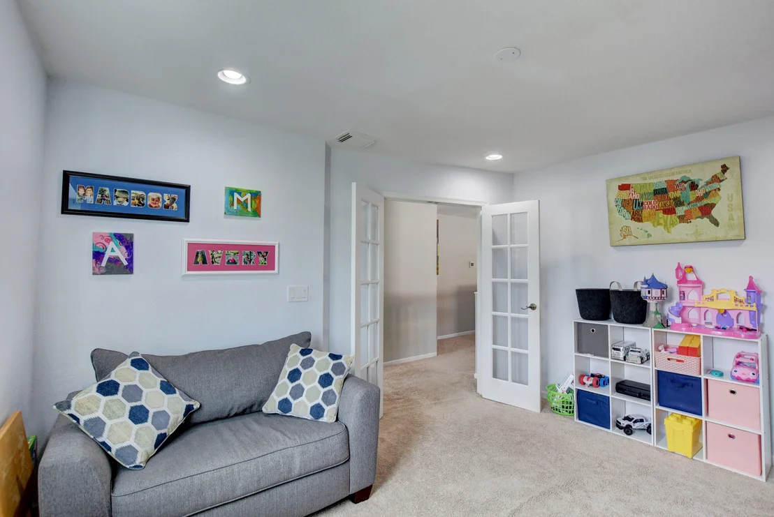 Photo of 6176 Spring Isles Boulevard