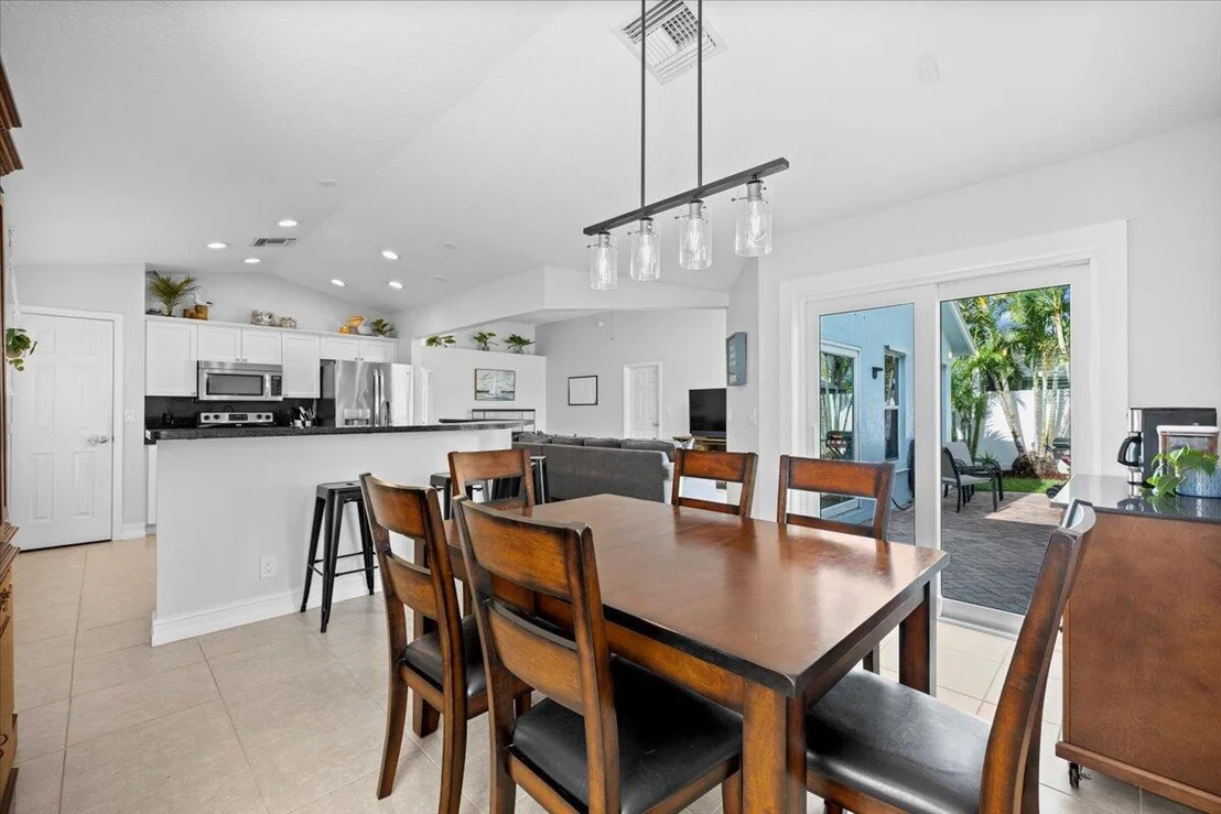 Photo of 6377 Barbara Street
