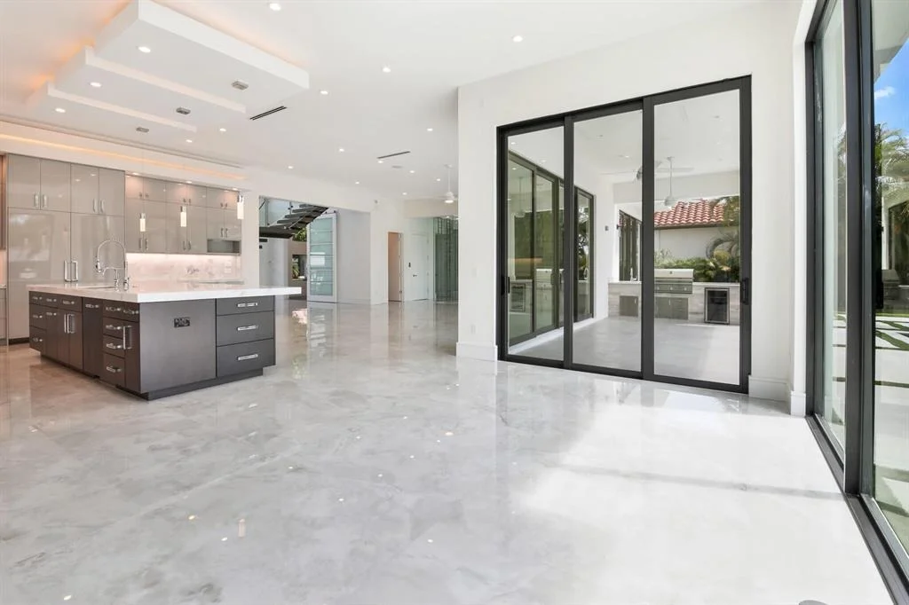 Photo of 960 Banyan Drive