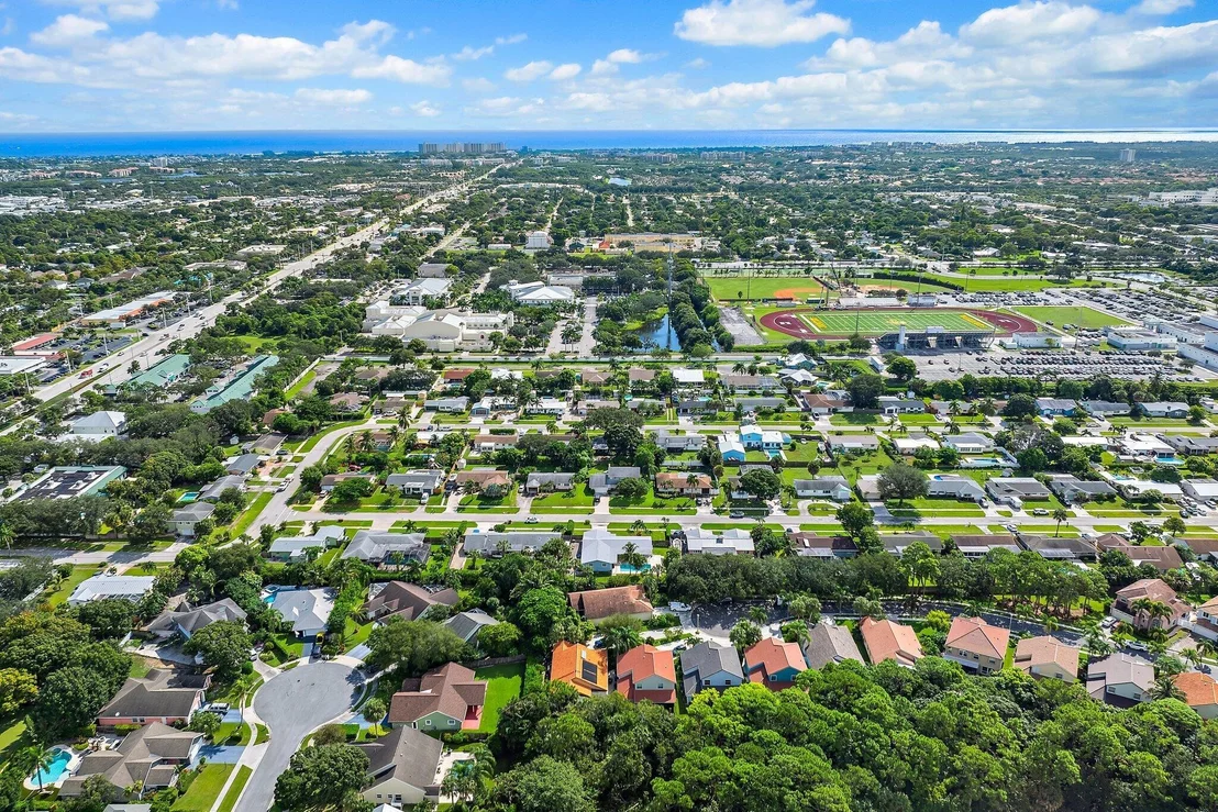 Photo of 214 Circle W