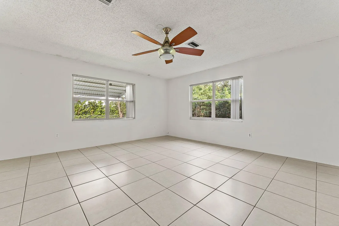 Photo of 243 W Riverside Drive