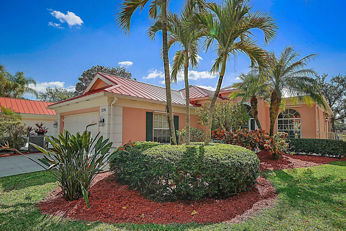 Photo of 1226 SW Eagleglen Place Place