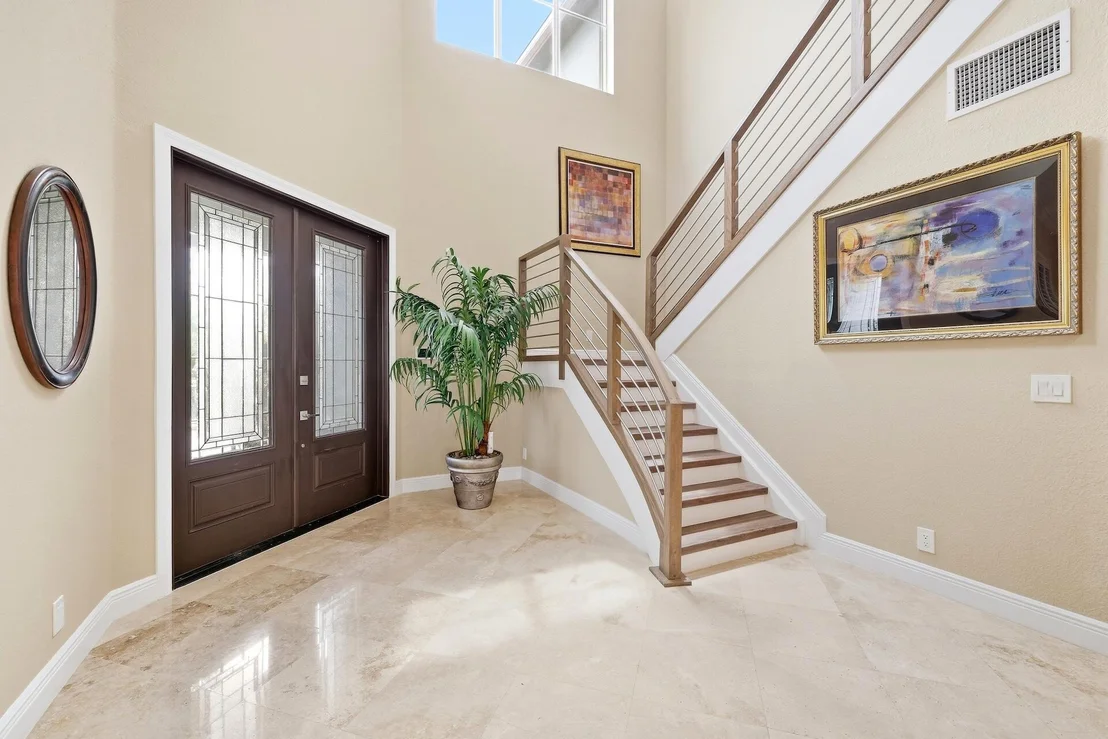 Photo of 1261 BEACON Circle
