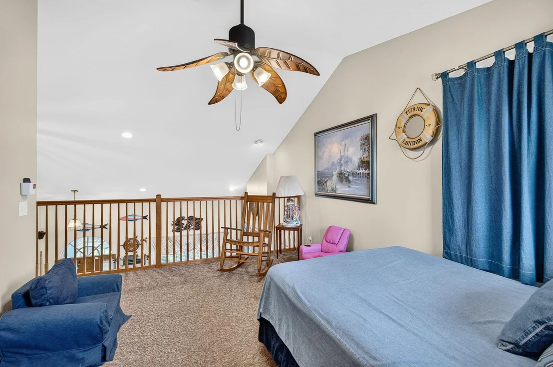 Photo of 502 VENICE Drive