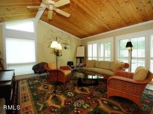 Photo of 102 Birdfish Lane