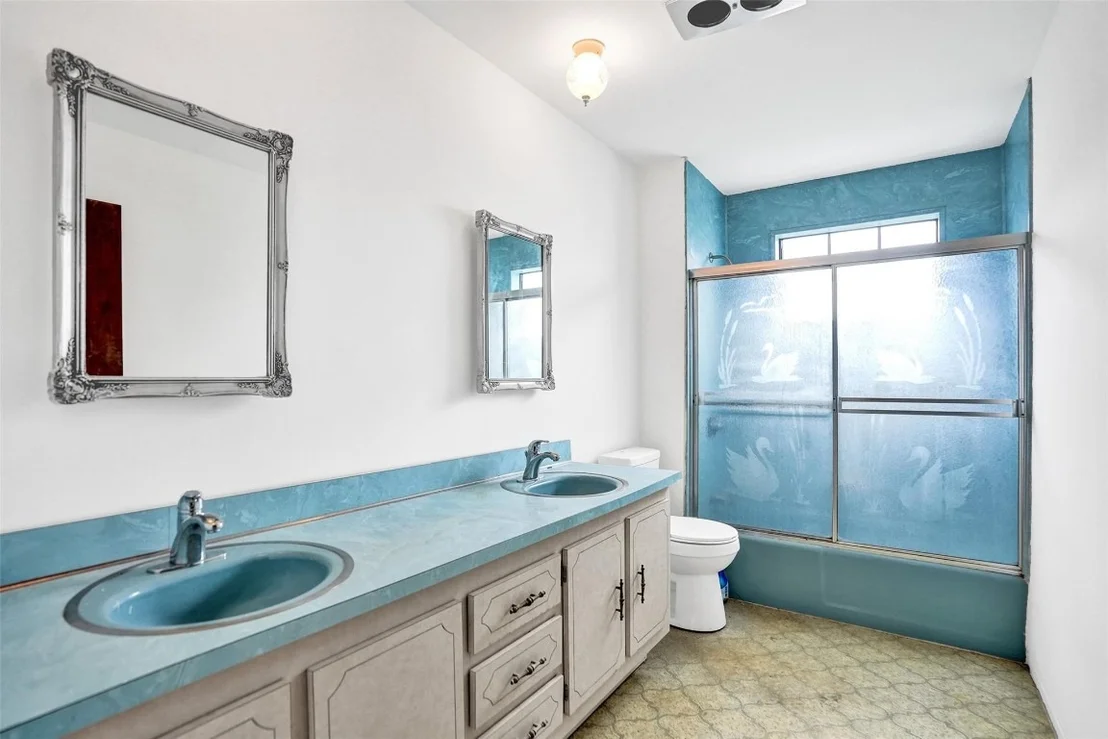 Photo of 65 W Palm Drive