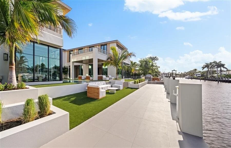 Photo of 1117 BEACH Drive