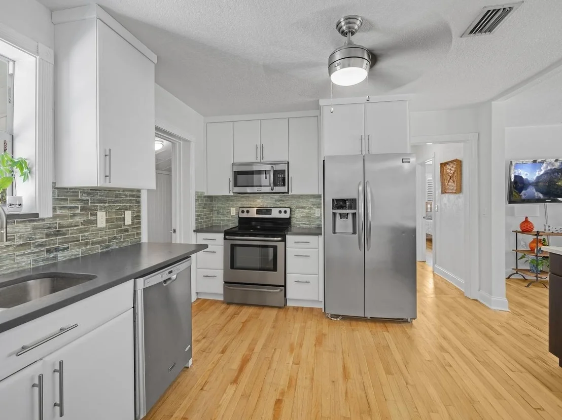 Photo of 337 Orange Way