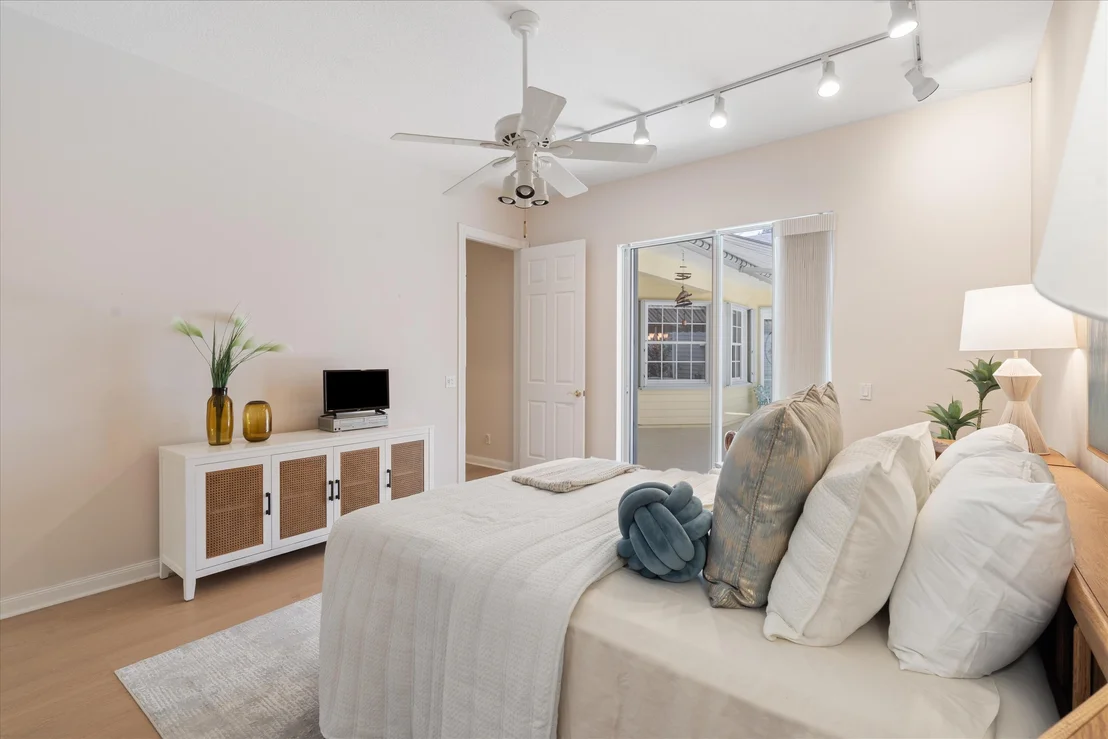 Photo of 122 Date Palm Drive