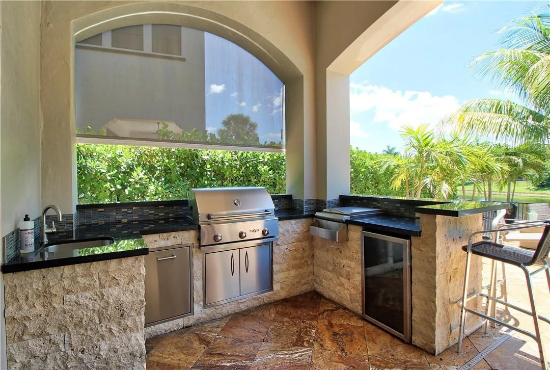 Photo of 9640 Eden Manor