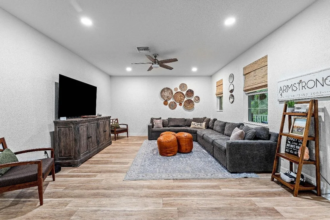 Photo of 1056 Community Drive