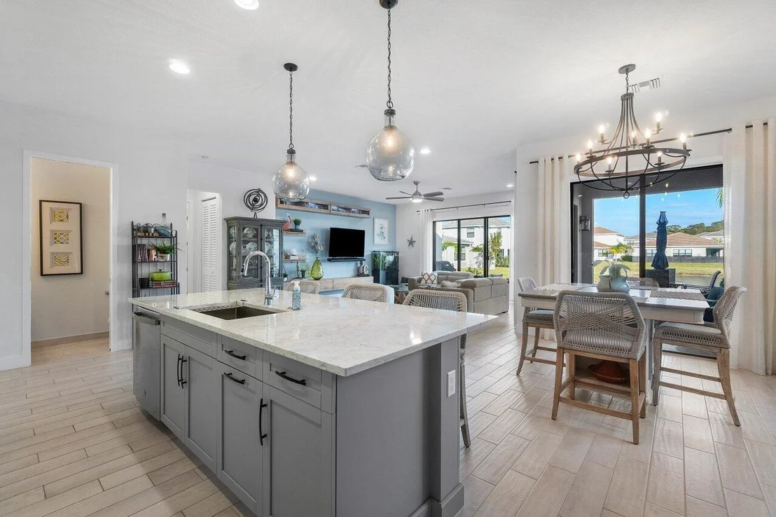 Photo of 7475 Estero Drive