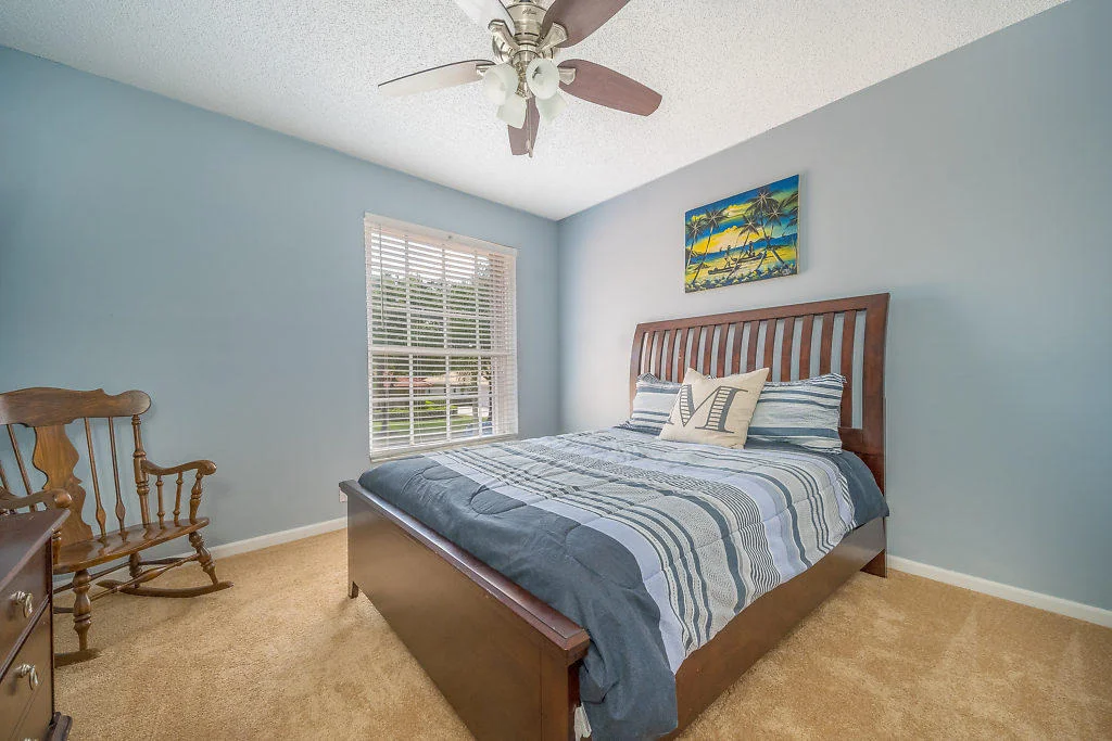 Photo of 136 N River Drive E