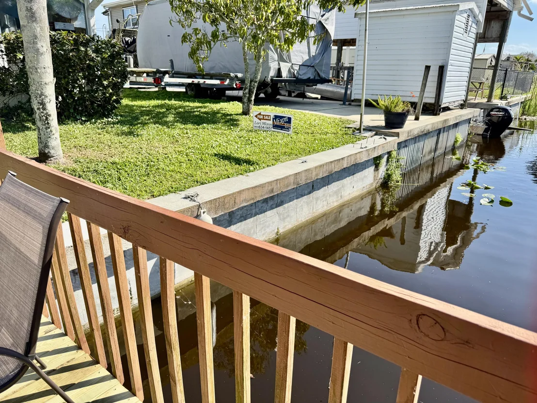 Photo of 1183 Canal Way