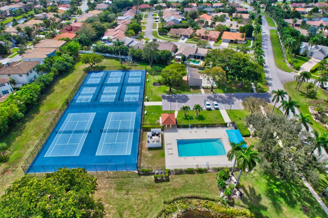 Photo of 9362 Laurel Green Drive
