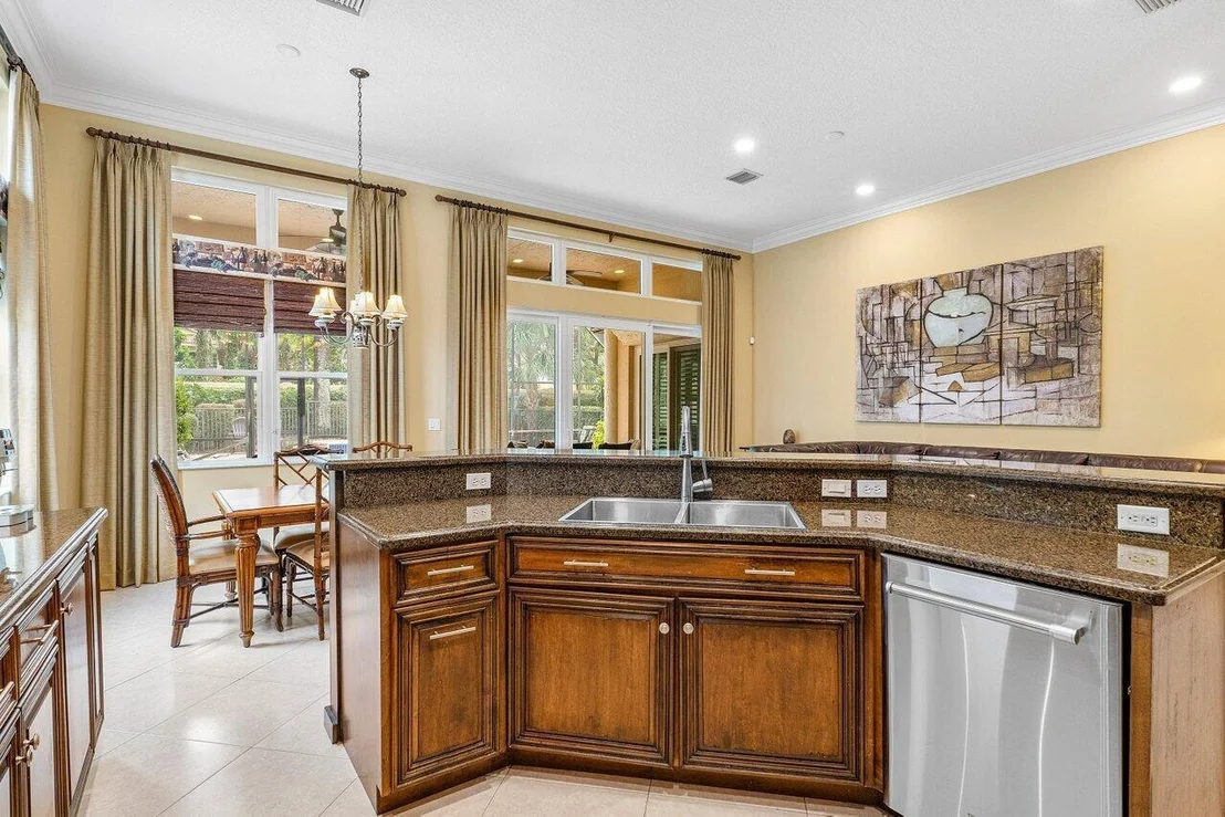 Photo of 7224 Veneto Drive