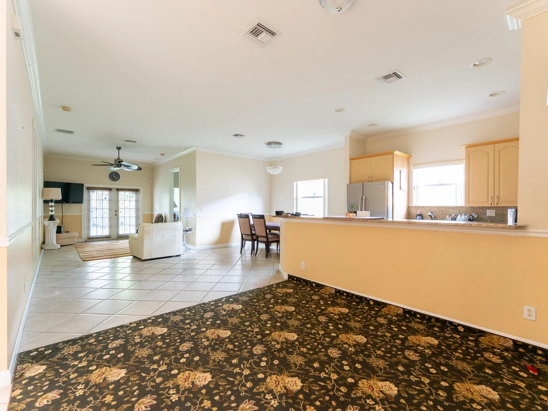 Photo of 409 NW 9th Avenue