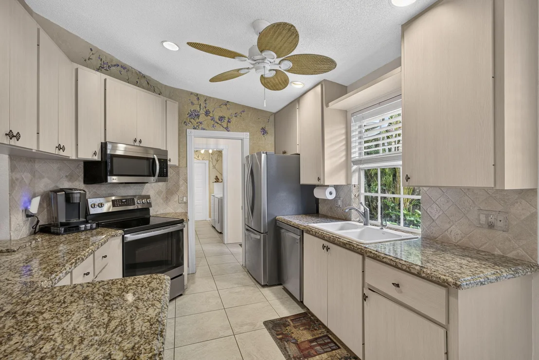 Photo of 262 BRIER Circle