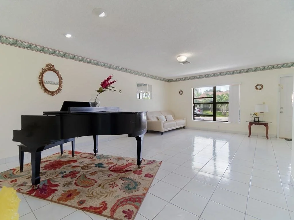 Photo of 5974 Ithaca Circle W