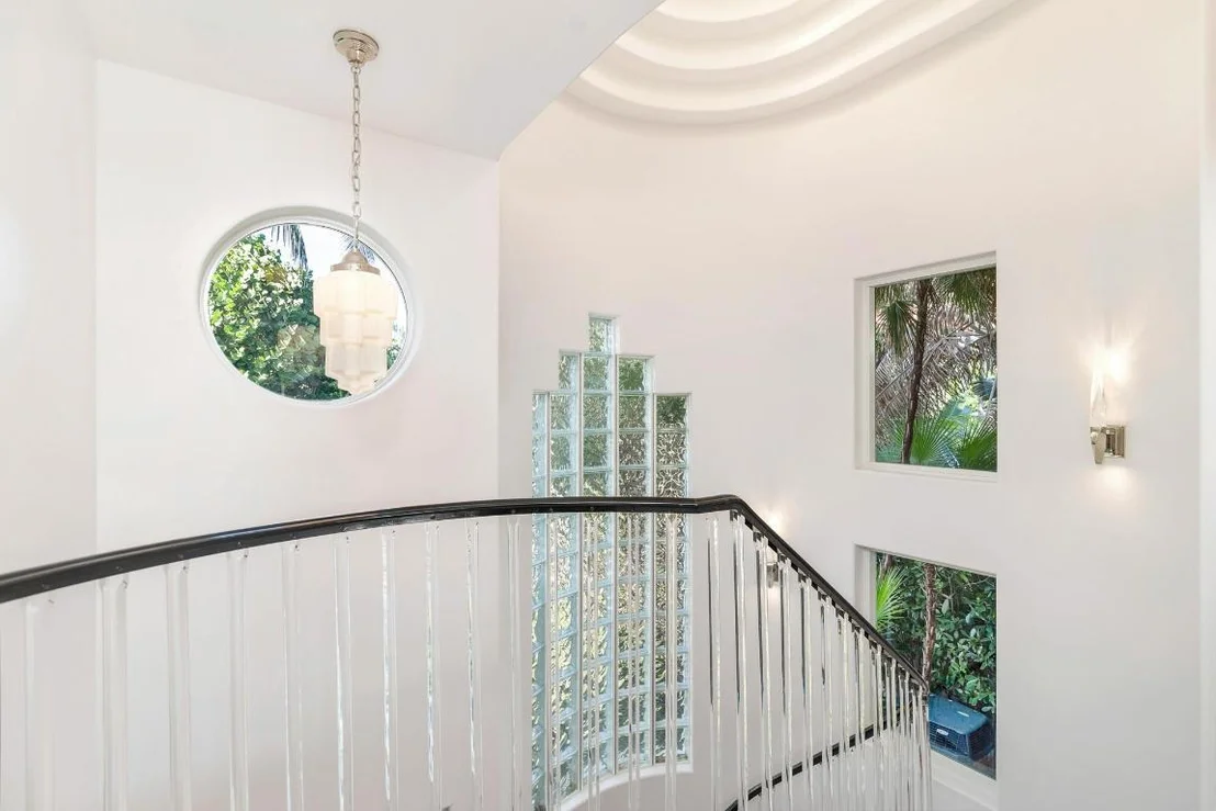 Photo of 216 Colonial Lane