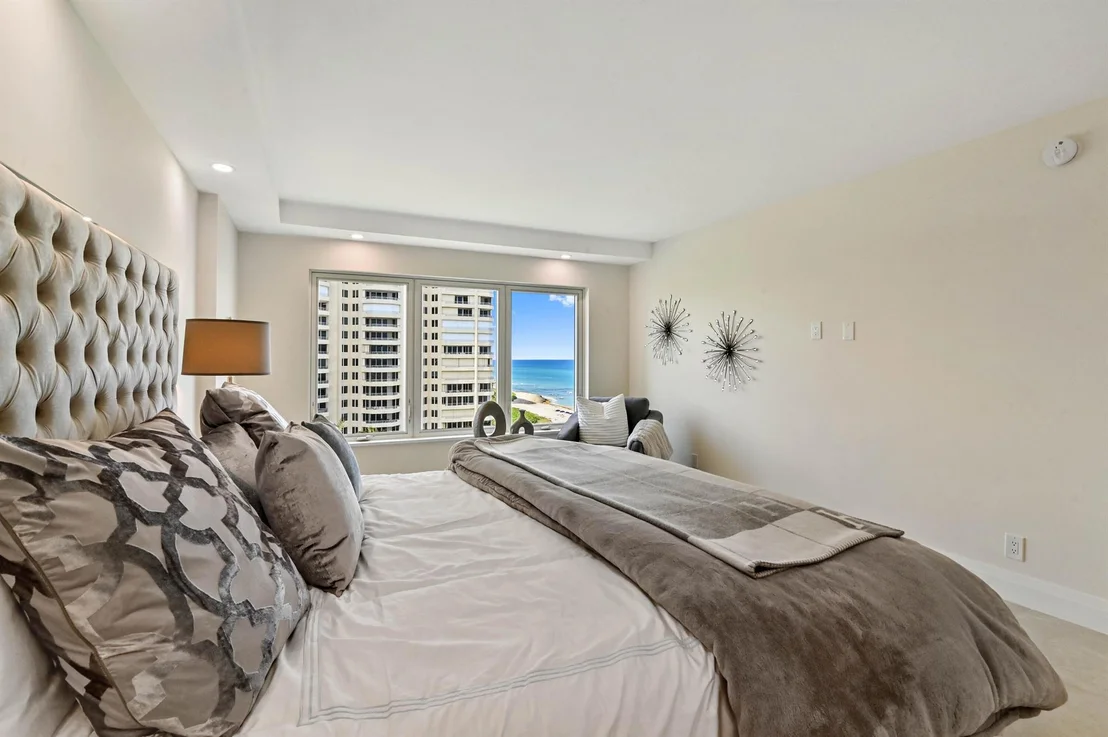 Photo of Unit 708 at 600 S Ocean Boulevard
