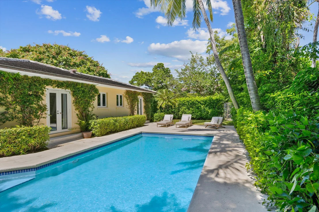 Photo of 274 Monterey Road