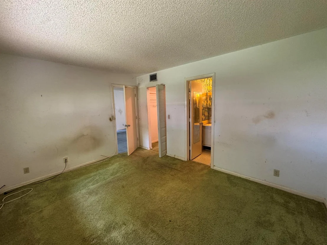 Photo of Unit C87 at 7708 Margate Boulevard