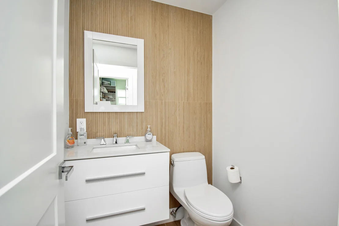 Photo of 7484 Malibu Crescent