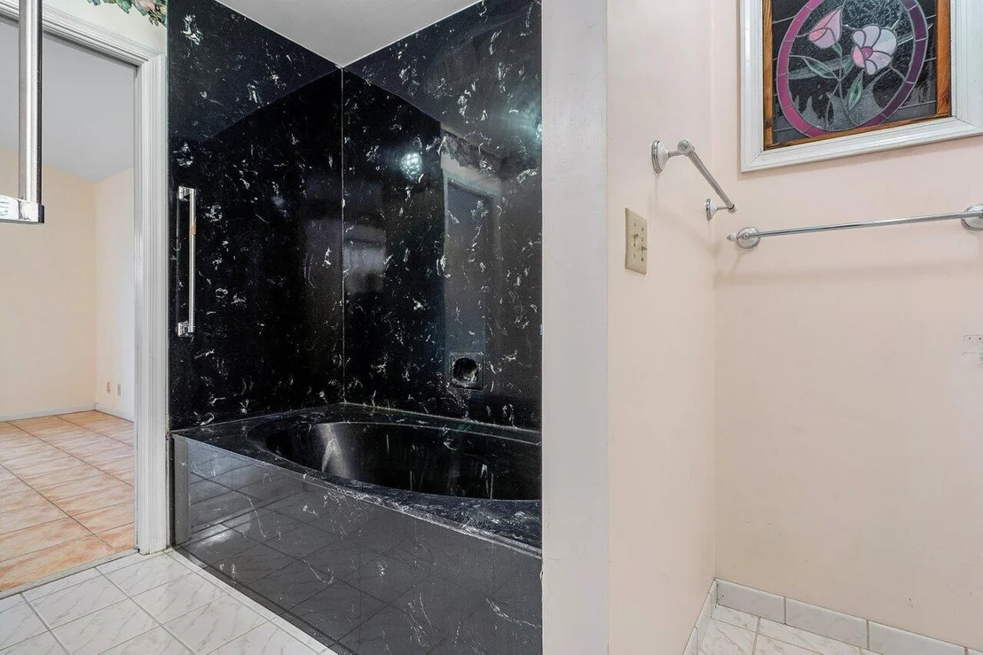 Photo of 4744 Dolphin Drive