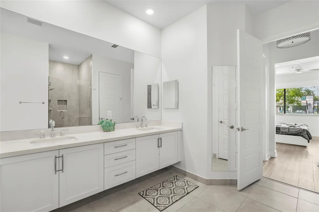 Photo of 10825 Pacifica Way