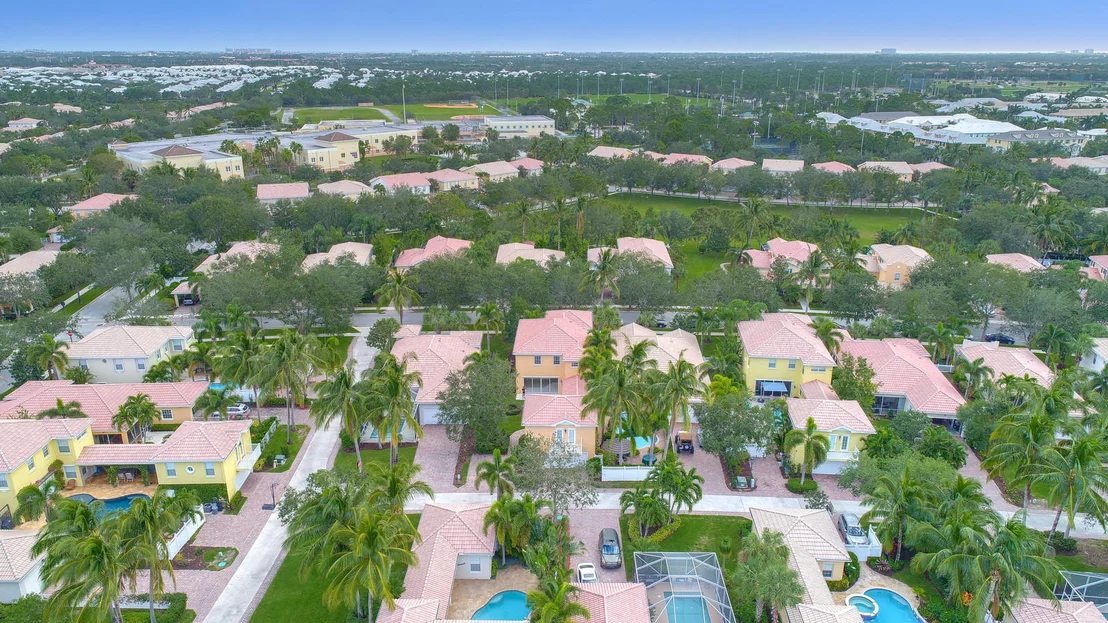 Photo of 4014 Community Drive
