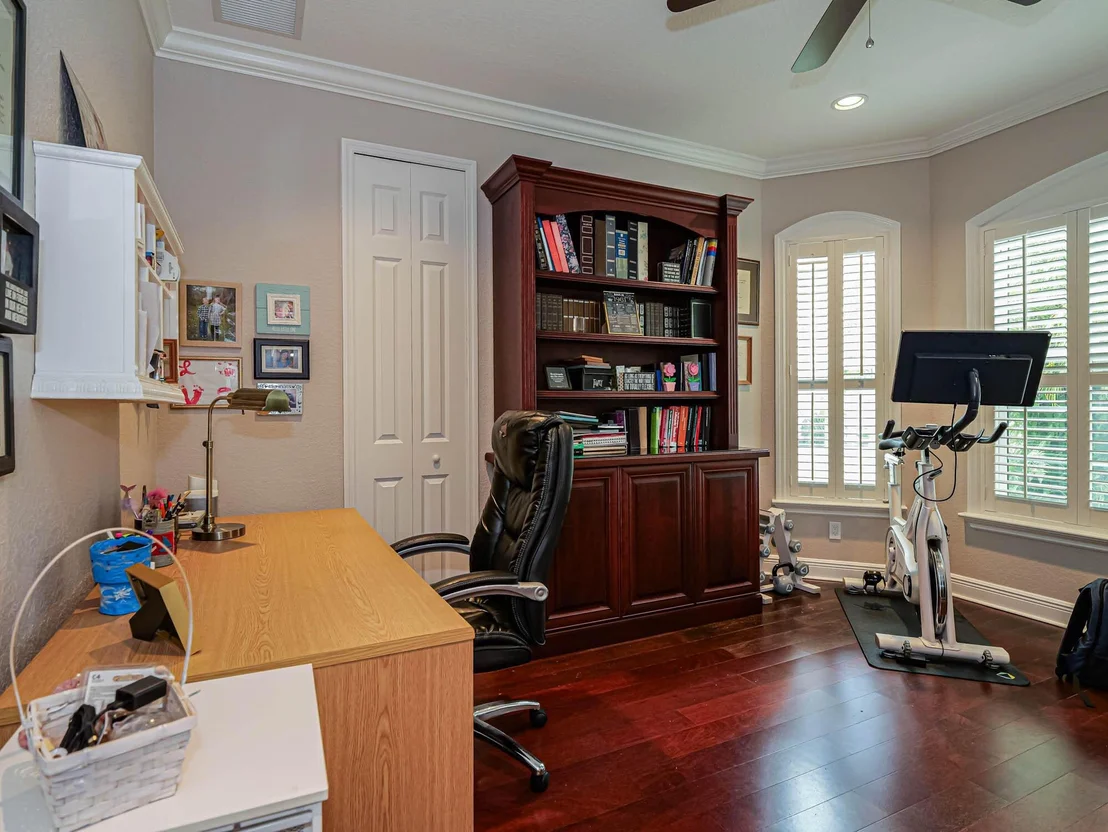 Photo of 5853 Pine Ridge Circle
