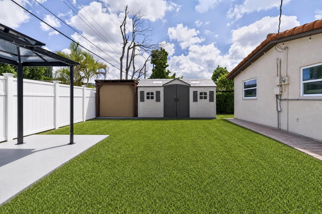 Photo of 7961 N NORMANDY Street