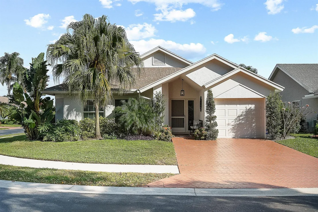 Photo of 227 Moccasin Trail