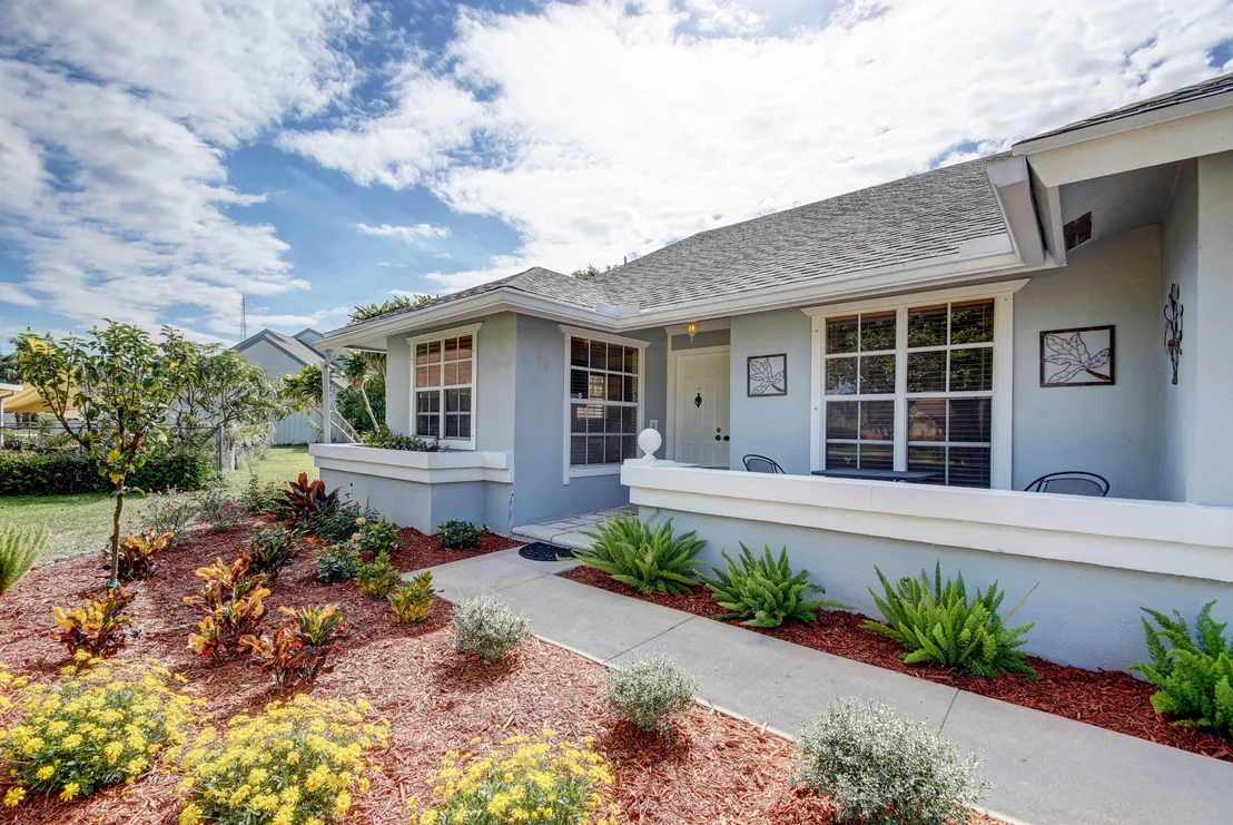 Photo of 1844 Edgewater Drive