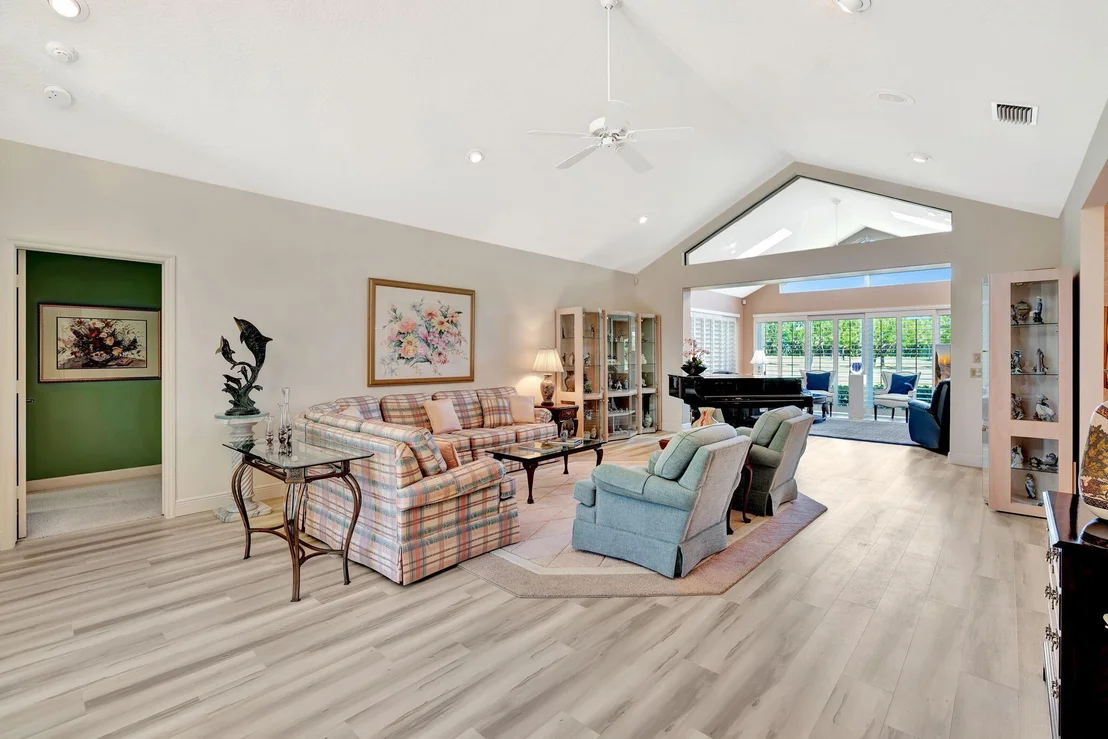 Photo of 5983 SE Glen Eagle Way